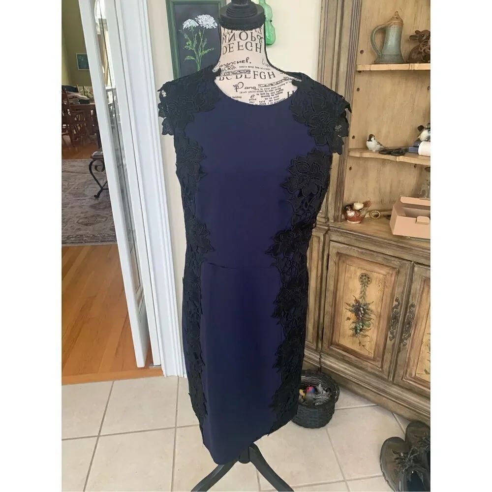 BETSEY JOHNSON, WOMEN'S 10 BLUE SHEATH DRESS, SLEEVELESS, BLACK LACE OVERLAY
